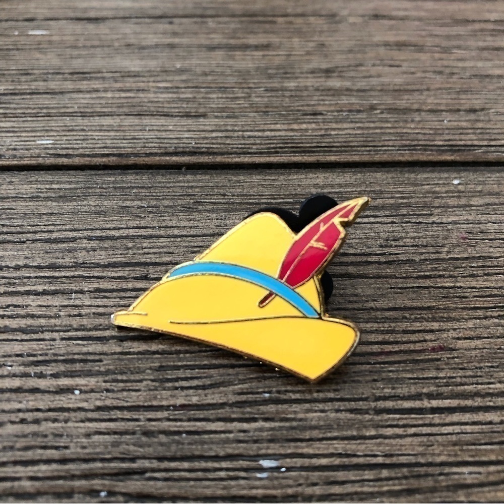 Disney Official Trading Pin: Pinocchio Hat